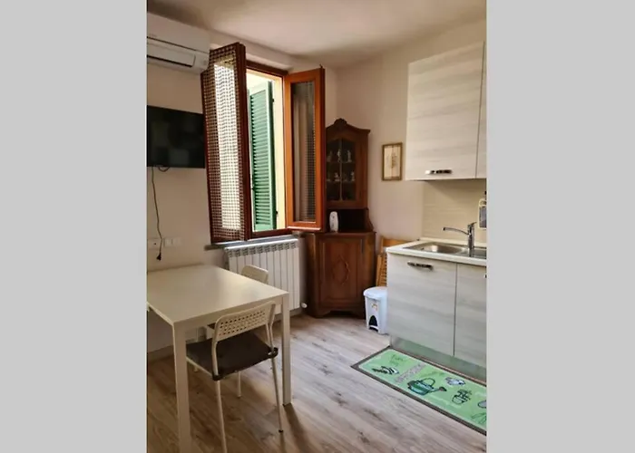 Tranquillo Appartamento In Piazza